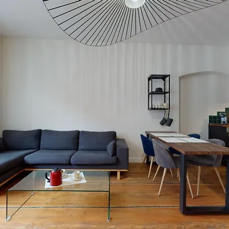 Le Neubau - Center 4 Adults 2 Kids