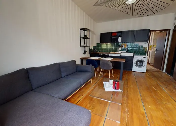 Le Neubau Apartment *